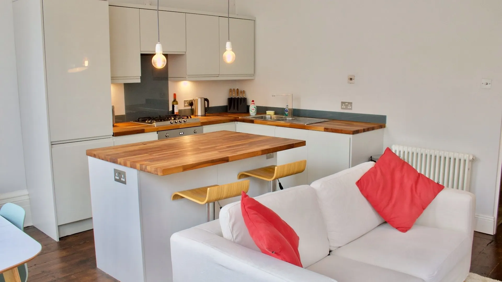 Central Brighton Apartment