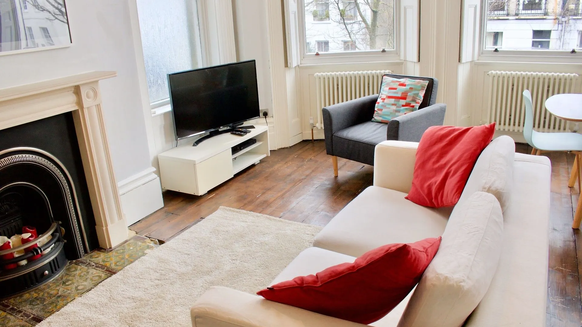 Central Brighton Apartment